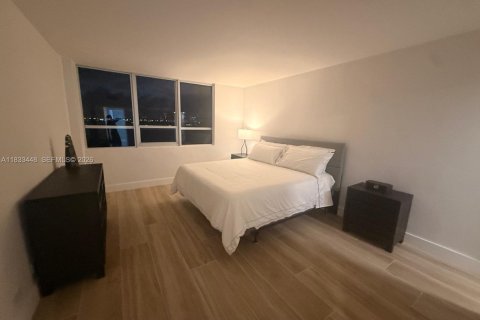 Снять в аренду кондоминиум в Майами-Бич, Флорида 2 спальни, 100.98м2, № 1811437 - фото 10