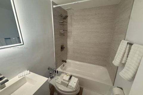 Снять в аренду кондоминиум в Майами-Бич, Флорида 2 спальни, 100.98м2, № 1811437 - фото 14