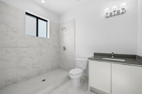 Touwnhouse à louer à Miami, Floride: 3 chambres, 173.73 m2 № 1836297 - photo 8