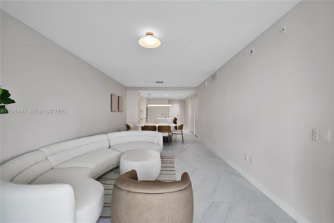 Снять в аренду кондоминиум в Майами, Флорида 3 спальни, 121.33м2, № 2044112 - фото 18