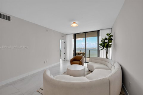 Снять в аренду кондоминиум в Майами, Флорида 3 спальни, 121.33м2, № 2044112 - фото 11