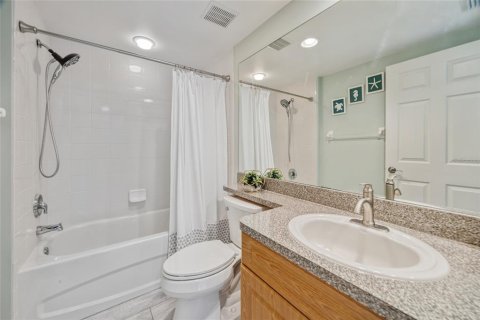Copropriété à vendre à Largo, Floride: 2 chambres, 122.63 m2 № 1837732 - photo 14