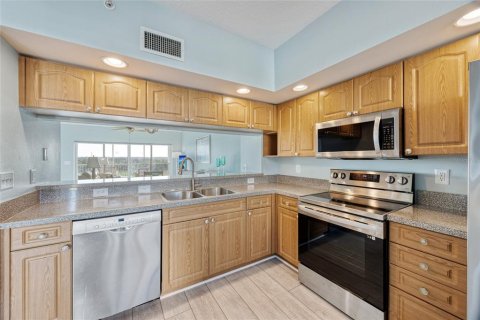 Copropriété à vendre à Largo, Floride: 2 chambres, 122.63 m2 № 1837732 - photo 2