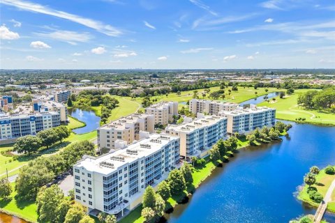 Copropriété à vendre à Largo, Floride: 2 chambres, 122.63 m2 № 1837732 - photo 6