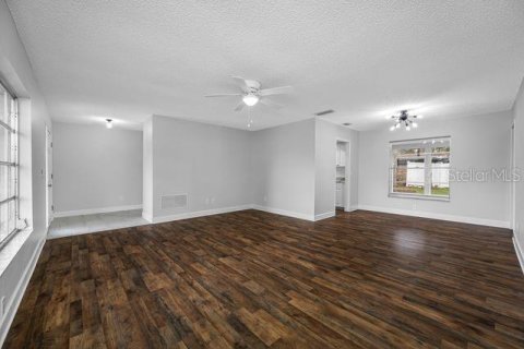 Villa ou maison à vendre à Largo, Floride: 3 chambres, 146.32 m2 № 1913279 - photo 12