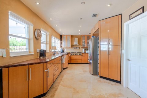 Villa ou maison à vendre à Fort Lauderdale, Floride: 4 chambres, 267.74 m2 № 1867137 - photo 21