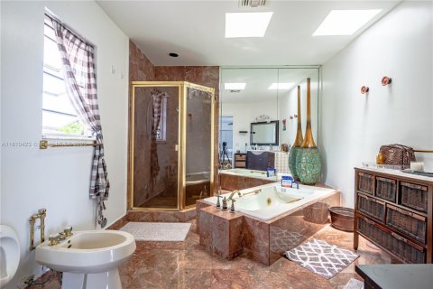 Villa ou maison à vendre à Fort Lauderdale, Floride: 4 chambres, 267.74 m2 № 1867137 - photo 14