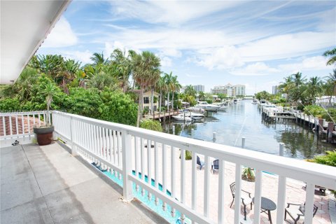 Villa ou maison à vendre à Fort Lauderdale, Floride: 4 chambres, 267.74 m2 № 1867137 - photo 13