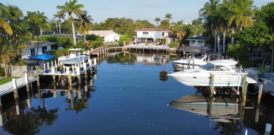 Villa ou maison à Fort Lauderdale, Floride 4 chambres, 267.74 m2 № 1867137