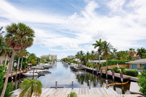 Villa ou maison à vendre à Fort Lauderdale, Floride: 4 chambres, 267.74 m2 № 1867137 - photo 10
