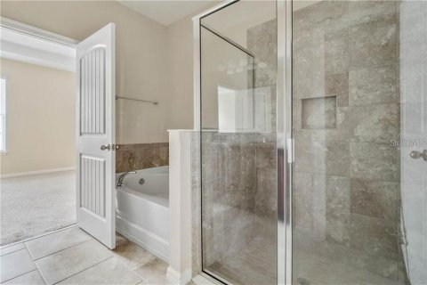 Villa ou maison à louer à Clermont, Floride: 4 chambres, 184.5 m2 № 2109607 - photo 9