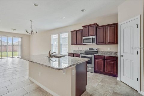 Villa ou maison à louer à Clermont, Floride: 4 chambres, 184.5 m2 № 2109607 - photo 4