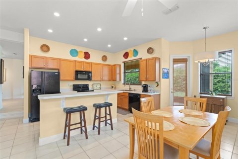 Casa en venta en Kissimmee, Florida, 2 dormitorios, 180.04 m2 № 1636669 - foto 27
