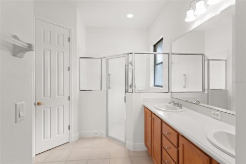Casa en venta en Kissimmee, Florida, 2 dormitorios, 180.04 m2 № 1636669 - foto 12