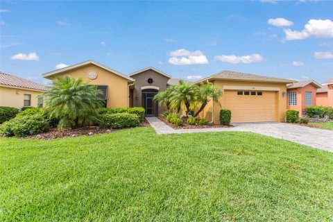 Casa en venta en Kissimmee, Florida, 2 dormitorios, 180.04 m2 № 1636669 - foto 1