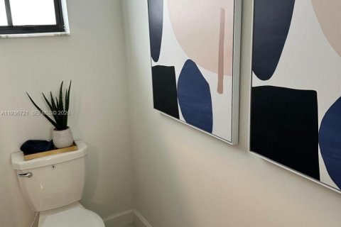 Снять в аренду таунхаус в Хомстед, Флорида 3 спальни, 159.98м2, № 1994631 - фото 7