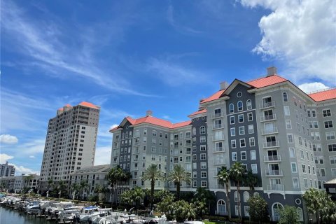 Condominio en venta en Tampa, Florida, 1 dormitorio, 94.3 m2 № 2096897 - foto 7