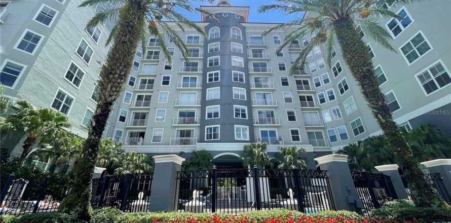 Condominio en Tampa, Florida, 1 dormitorio  № 2096897