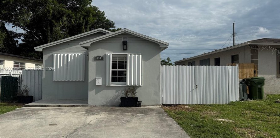 Casa en Hallandale Beach, Florida 2 dormitorios, 53.23 m2 № 2086157