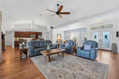 House in Port Charlotte, Florida 3 bedrooms, 197.6 sq.m. № 2144133 - photo 6