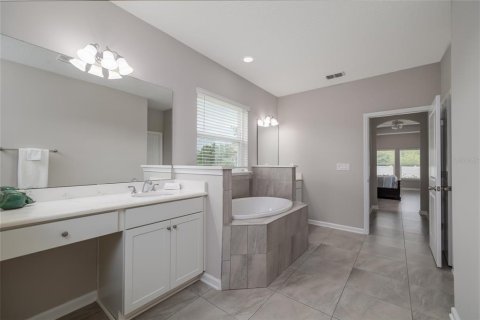 House in Ormond Beach, Florida 4 bedrooms, 310.11 sq.m. № 1884575 - photo 21