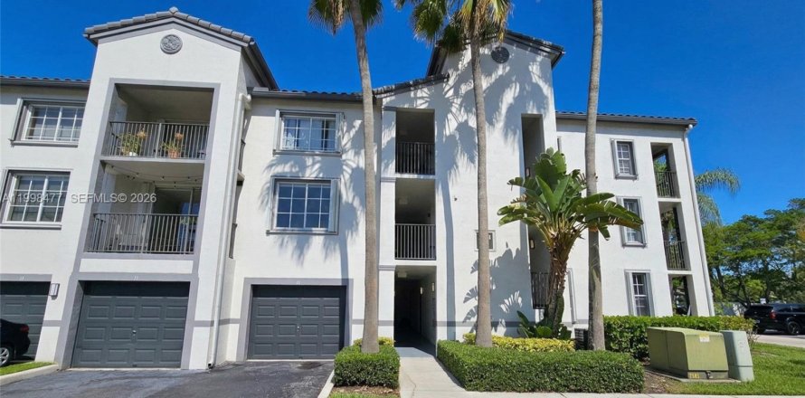 Condominio en Doral, Florida, 1 dormitorio  № 2063679