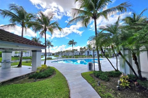 Condominio en alquiler en Doral, Florida, 1 dormitorio, 69.03 m2 № 2063679 - foto 15