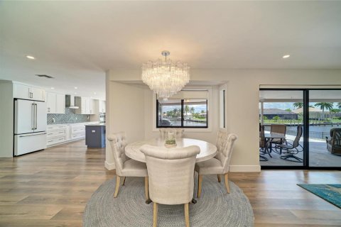 Villa ou maison à vendre à Punta Gorda, Floride: 3 chambres, 212.19 m2 № 2156844 - photo 15