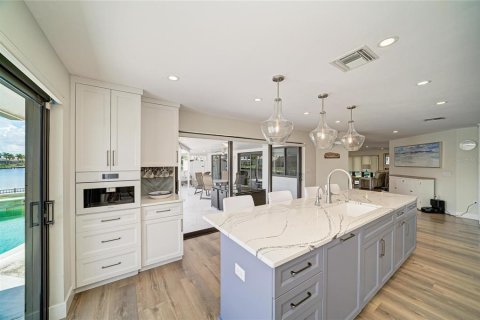 Villa ou maison à vendre à Punta Gorda, Floride: 3 chambres, 212.19 m2 № 2156844 - photo 24