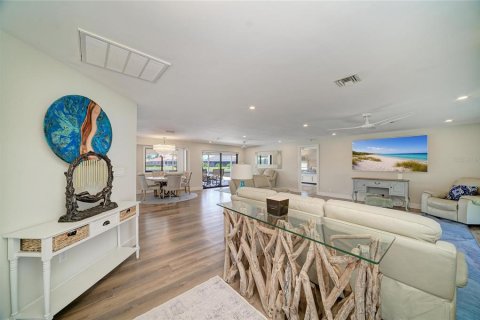 Villa ou maison à vendre à Punta Gorda, Floride: 3 chambres, 212.19 m2 № 2156844 - photo 7