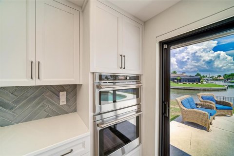 Villa ou maison à vendre à Punta Gorda, Floride: 3 chambres, 212.19 m2 № 2156844 - photo 23