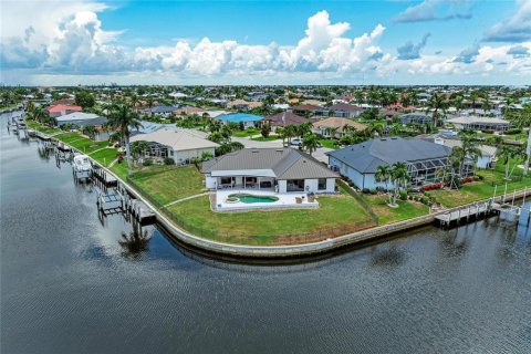 Villa ou maison à vendre à Punta Gorda, Floride: 3 chambres, 212.19 m2 № 2156844 - photo 4