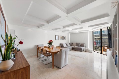 Condo in Miami, Florida, 2 bedrooms  № 1697399 - photo 4