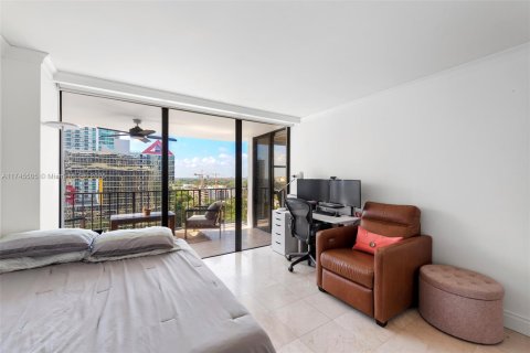 Condo in Miami, Florida, 2 bedrooms  № 1697399 - photo 22