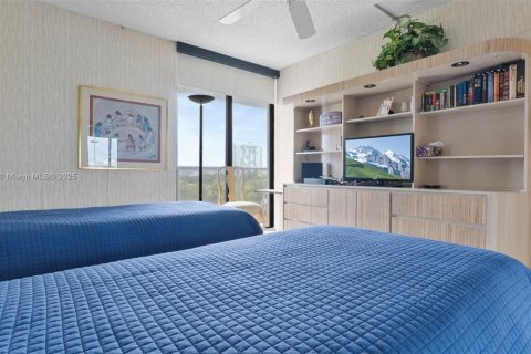 Condo in Aventura, Florida, 2 bedrooms  № 1948764 - photo 14