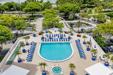 Condo in Aventura, Florida, 2 bedrooms  № 1948764 - photo 29