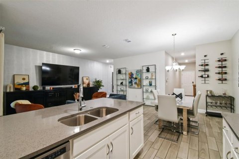 Adosado en alquiler en Winter Park, Florida, 3 dormitorios, 214.42 m2 № 1917541 - foto 11