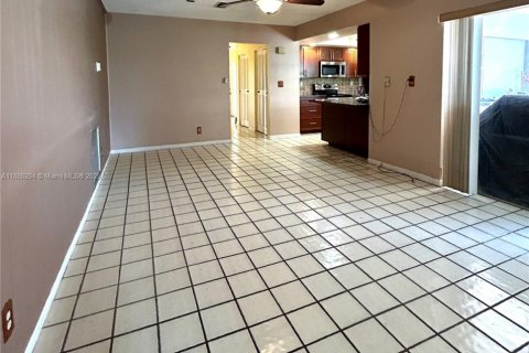 Купить виллу или дом в Плантация, Флорида 4 спальни, 208.66м2, № 1942619 - фото 18
