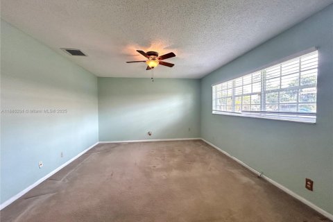 Купить виллу или дом в Плантация, Флорида 4 спальни, 208.66м2, № 1942619 - фото 10