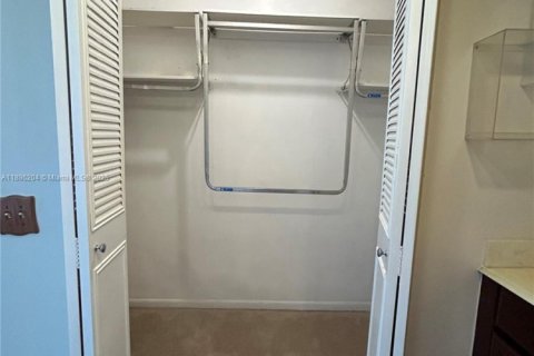 Купить виллу или дом в Плантация, Флорида 4 спальни, 208.66м2, № 1942619 - фото 12