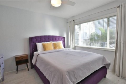Appartement à louer à Sarasota, Floride: 2 chambres, 244.98 m2 № 1849972 - photo 15