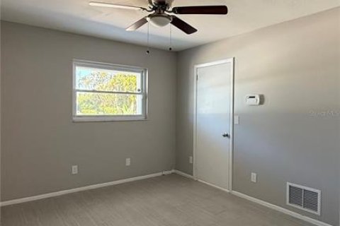 House in Venice, Florida 2 bedrooms, 116.22 sq.m. № 2205986 - photo 23