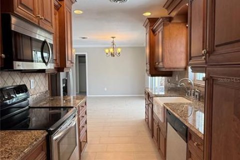 House in Venice, Florida 2 bedrooms, 116.22 sq.m. № 2205986 - photo 10