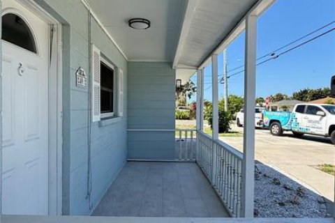 House in Venice, Florida 2 bedrooms, 116.22 sq.m. № 2205986 - photo 5