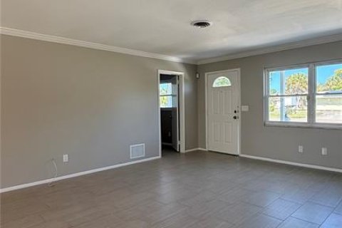 House in Venice, Florida 2 bedrooms, 116.22 sq.m. № 2205986 - photo 8