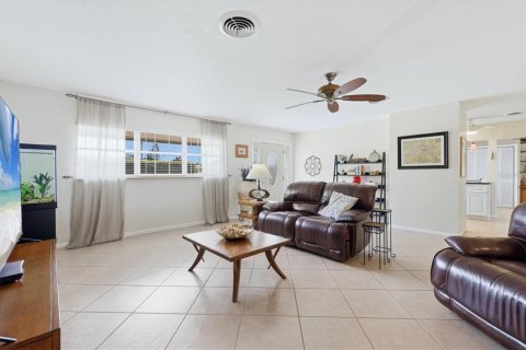 Villa ou maison à vendre à Sarasota, Floride: 4 chambres, 268.95 m2 № 2151347 - photo 7