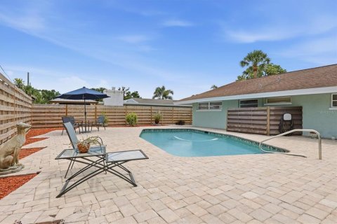 Villa ou maison à vendre à Sarasota, Floride: 4 chambres, 268.95 m2 № 2151347 - photo 22