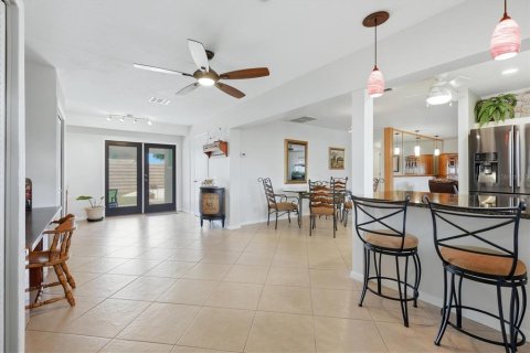Villa ou maison à vendre à Sarasota, Floride: 4 chambres, 268.95 m2 № 2151347 - photo 17