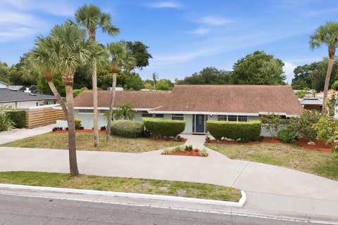 Villa ou maison à vendre à Sarasota, Floride: 4 chambres, 268.95 m2 № 2151347 - photo 2