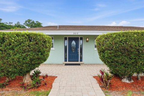 Villa ou maison à vendre à Sarasota, Floride: 4 chambres, 268.95 m2 № 2151347 - photo 3
